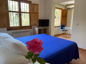 Отель Hostal Moscatel  Малага